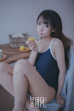 裸体大胸美女